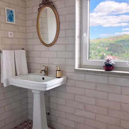 A Casa De Sobrado - Countryside House Villa *